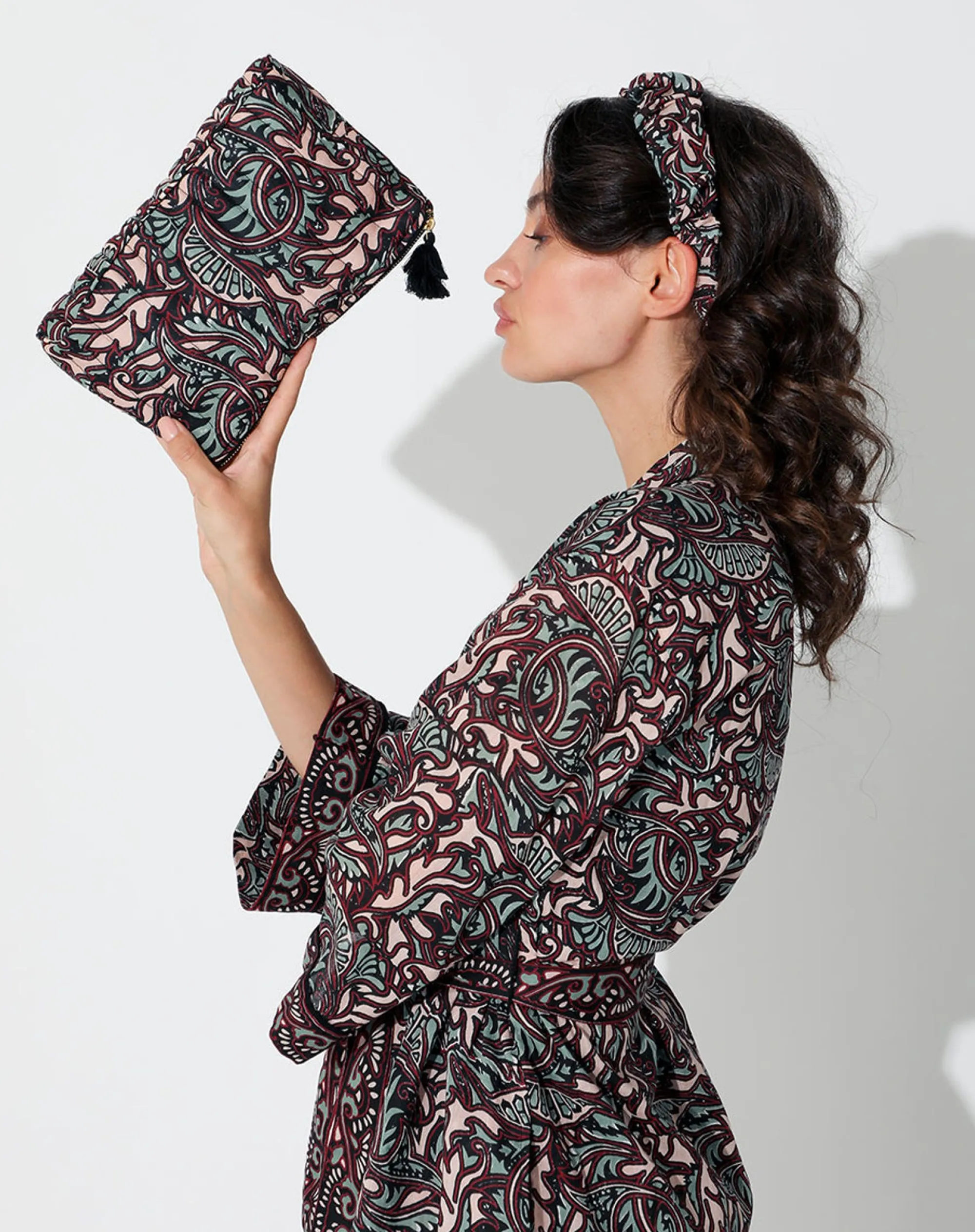 Cleobella Handbags-Block Printed Makeup Bagzuri