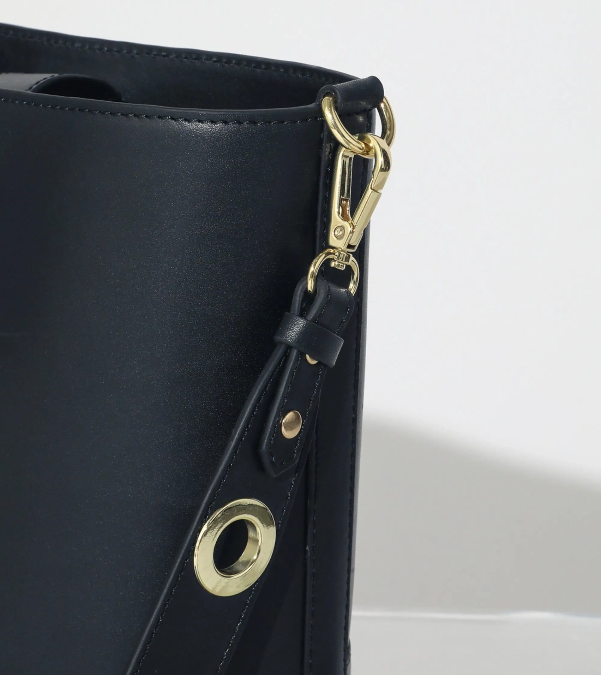 Cleobella Handbags-Rochelle Bucket Bagblack